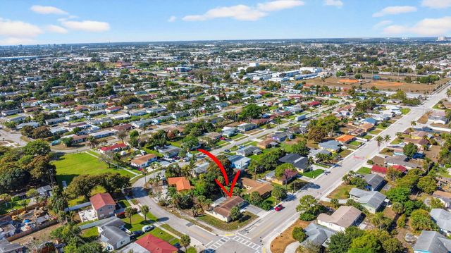 371 W 34th Street, Riviera Beach, FL 33404