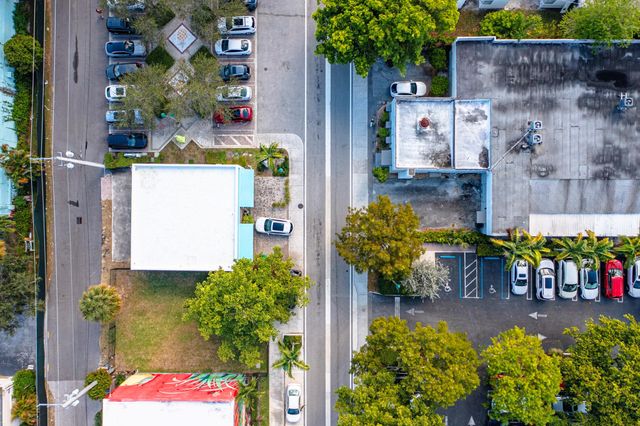 367 NE 3rd Ave, Delray Beach, FL 33444