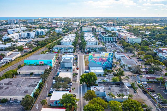 367 NE 3rd Ave, Delray Beach, FL 33444