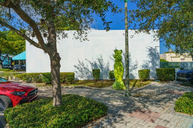 367 NE 3rd Ave, Delray Beach, FL 33444