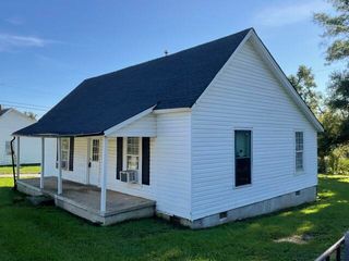 201 Hammett Street, Honea Path, SC 29654