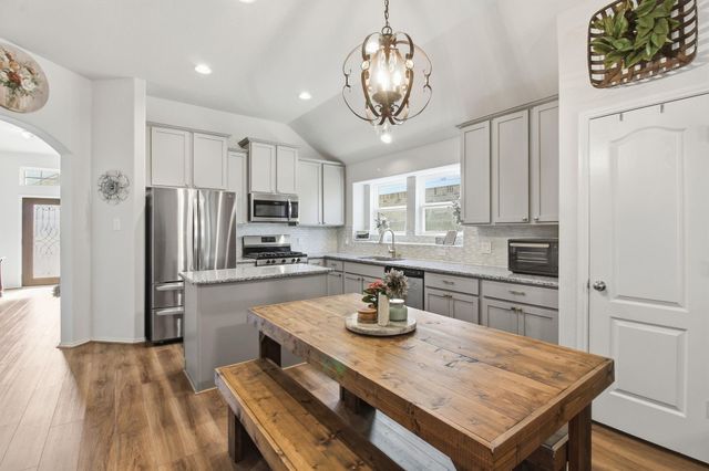 1705 Diamond Mountain Drive, Rosharon, TX 77583