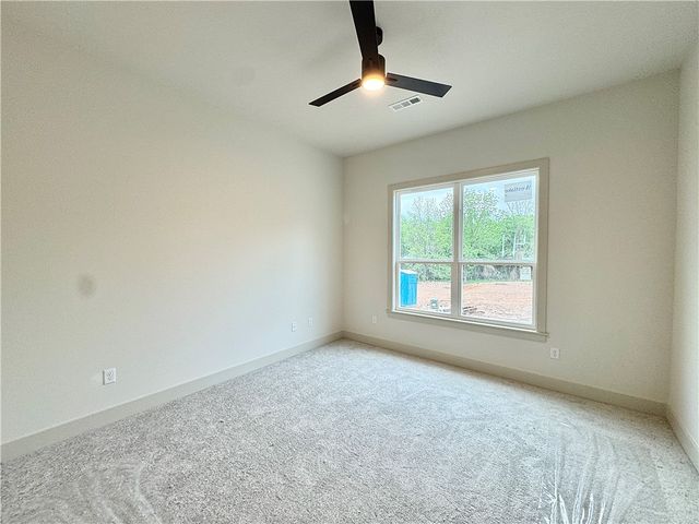 2832 N Sumac Drive, Fayetteville, AR 72703