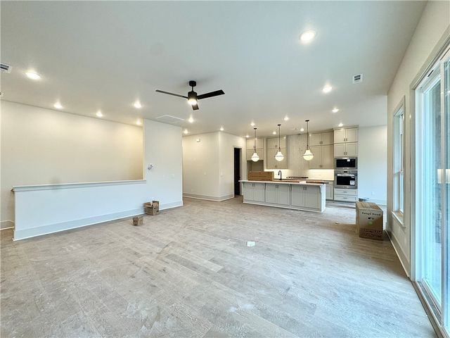 2832 N Sumac Drive, Fayetteville, AR 72703