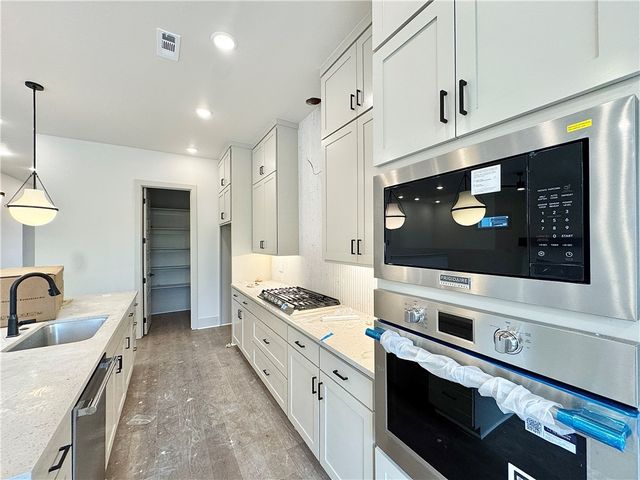 2832 N Sumac Drive, Fayetteville, AR 72703