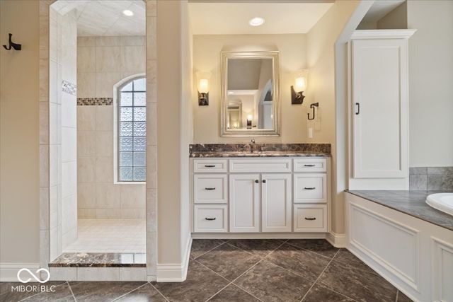 3291 Homestretch Drive, Carmel, IN 46032