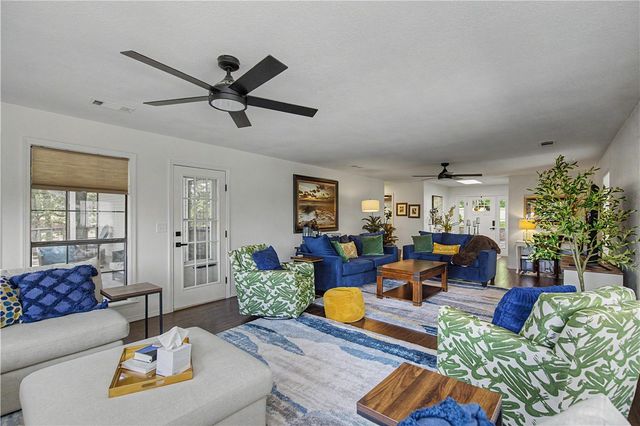527 Beverly Hills Drive, Van Buren, AR 72956