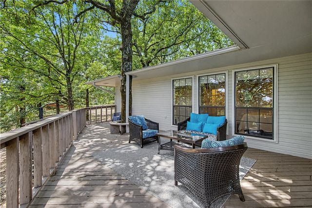 527 Beverly Hills Drive, Van Buren, AR 72956