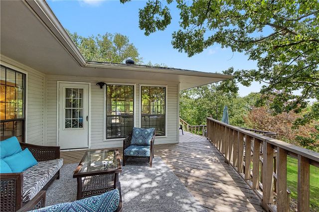 527 Beverly Hills Drive, Van Buren, AR 72956