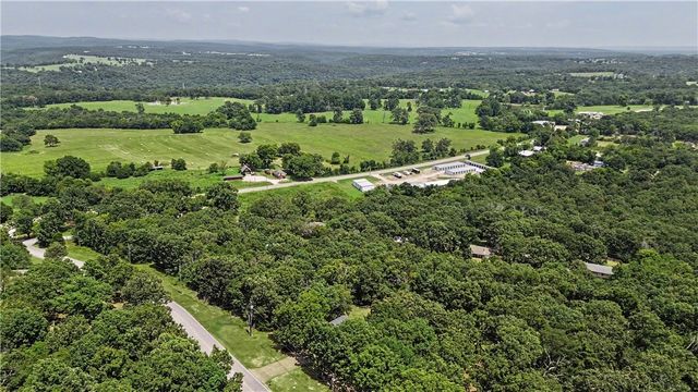 527 Beverly Hills Drive, Van Buren, AR 72956