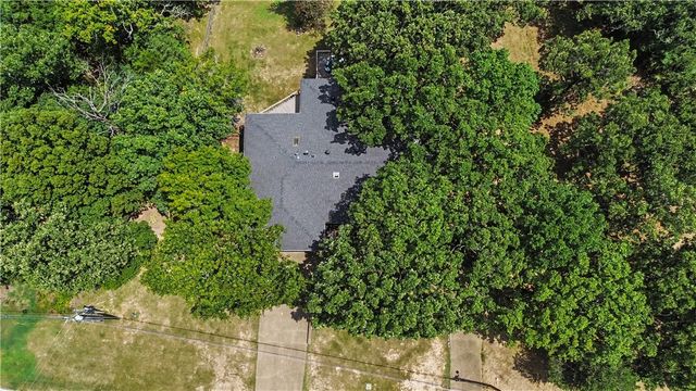 527 Beverly Hills Drive, Van Buren, AR 72956