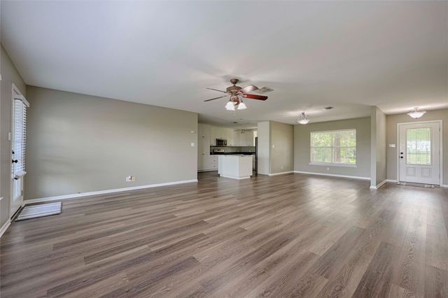 3545 E I 10 Frontage RD, Schulenburg, TX 78956