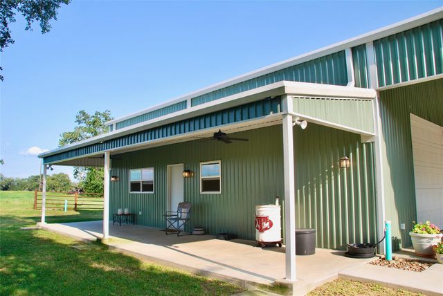 3545 E I 10 Frontage RD, Schulenburg, TX 78956