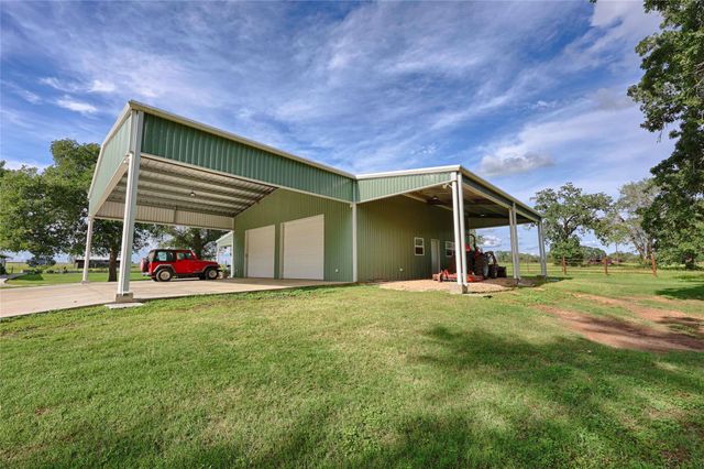 3545 E I 10 Frontage RD, Schulenburg, TX 78956