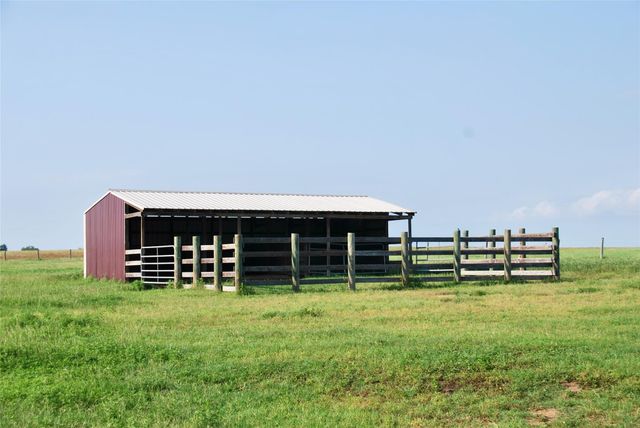 3545 E I 10 Frontage RD, Schulenburg, TX 78956