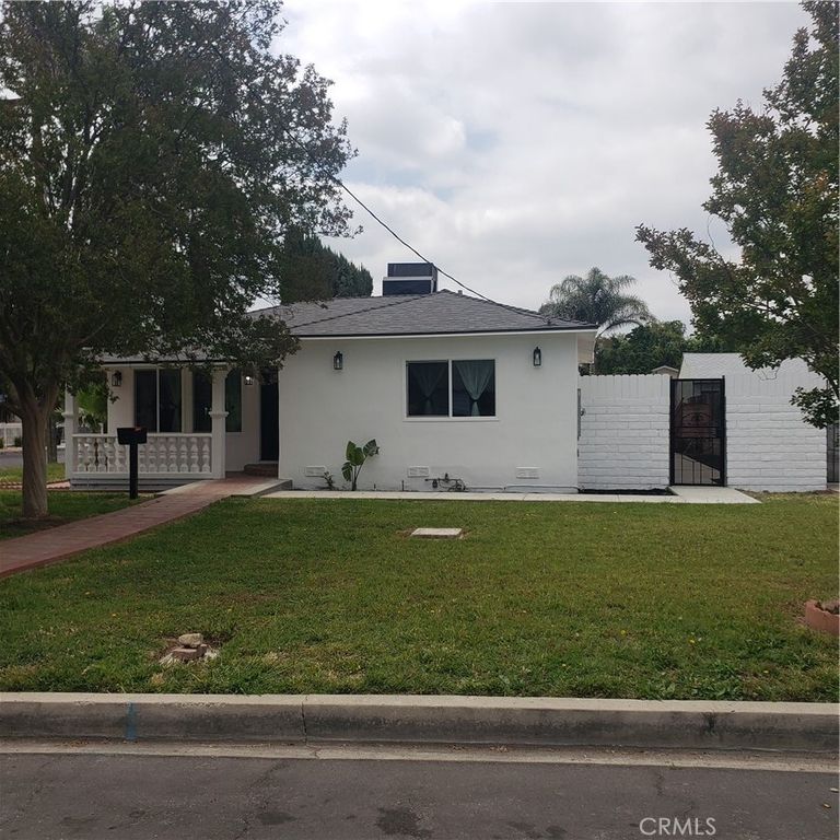 18736 Hart, Reseda, CA 91335