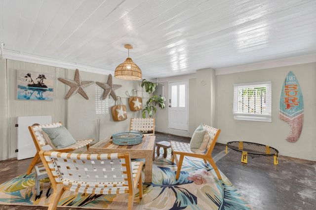 812 19th Street, Galveston, TX 77550
