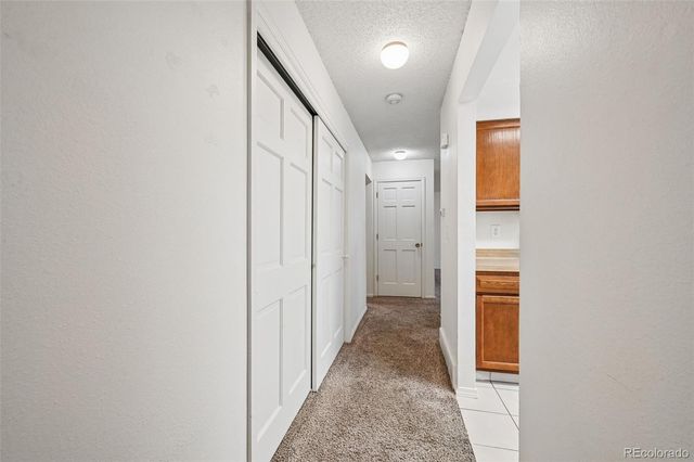 82 S Eagle Circle, Aurora, CO 80012