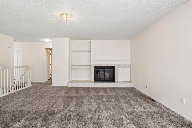 82 S Eagle Circle, Aurora, CO 80012