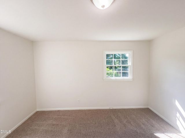 801 Daleview Court, Greensboro, NC 27406
