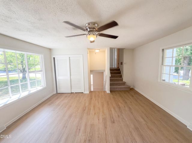 801 Daleview Court, Greensboro, NC 27406