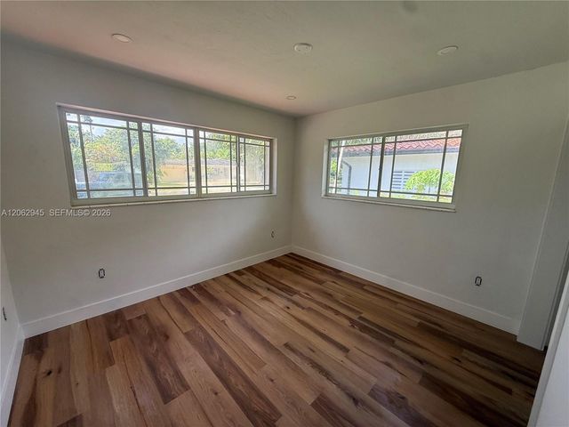 1532 Trillo Ave, Coral Gables, FL 33146