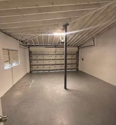 1532 Trillo Ave, Coral Gables, FL 33146