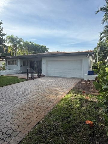 1532 Trillo Ave, Coral Gables, FL 33146