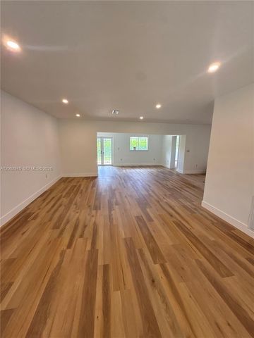 1532 Trillo Ave, Coral Gables, FL 33146