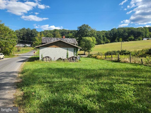 1330 BUCKWHEAT RD, Millerstown, PA 17062