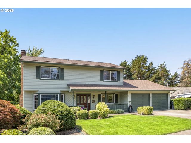 343 Ne HILLWOOD Dr, Hillsboro, OR 97124
