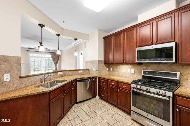 10511 Rosegate Court 005, Raleigh, NC 27617