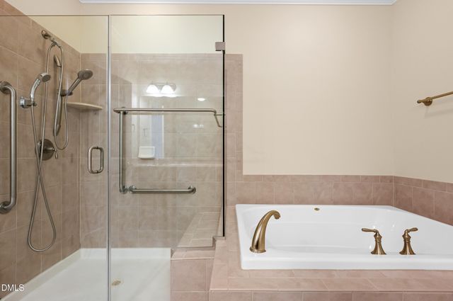 10511 Rosegate Court 005, Raleigh, NC 27617