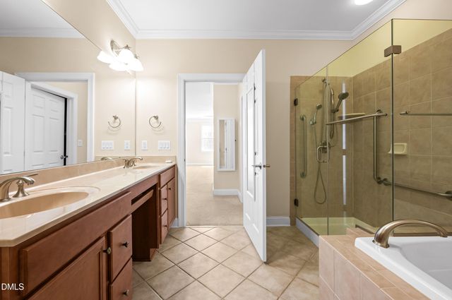 10511 Rosegate Court 005, Raleigh, NC 27617