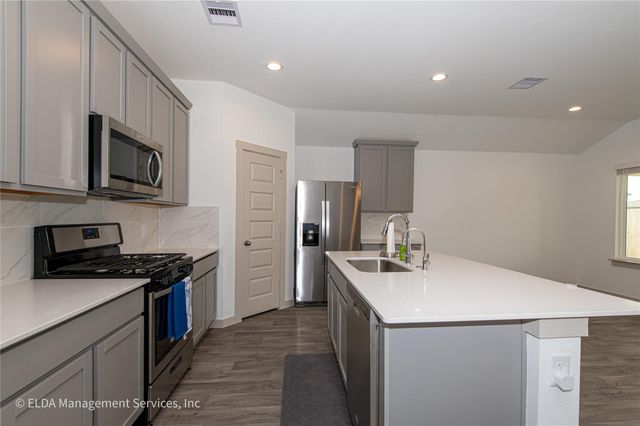 8038 Brahman Lane, Rosharon, TX 77583