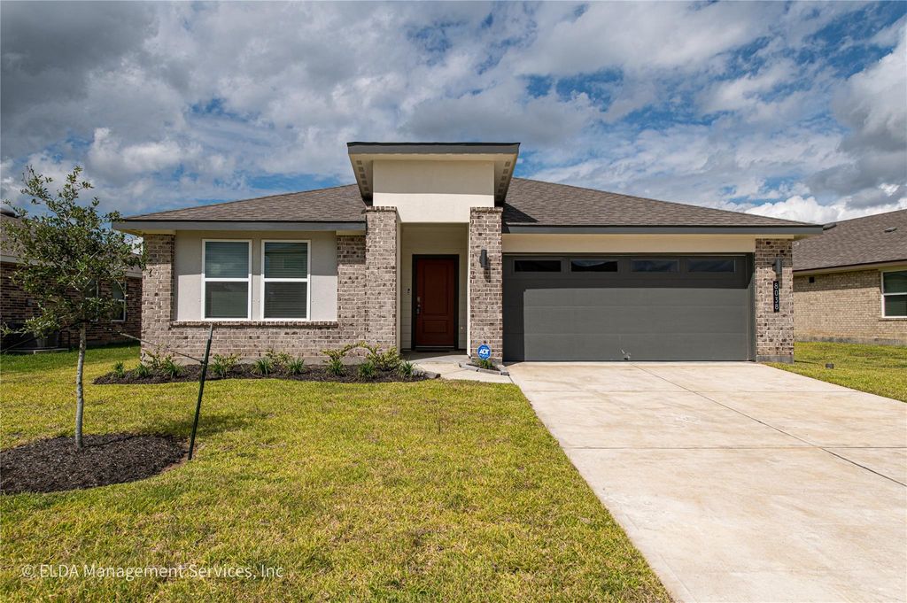 8038 Brahman Lane, Rosharon, TX 77583