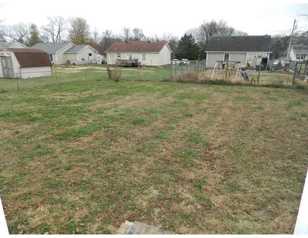 936 Tiny Town Rd, Clarksville, TN 37042