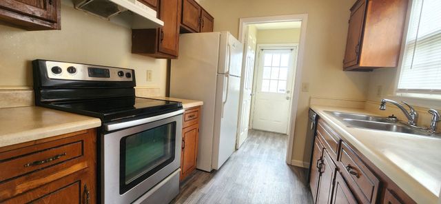 936 Tiny Town Rd, Clarksville, TN 37042