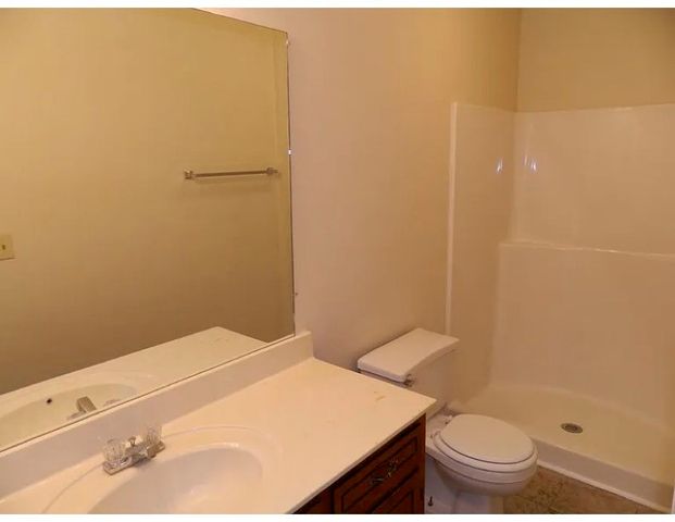 936 Tiny Town Rd, Clarksville, TN 37042