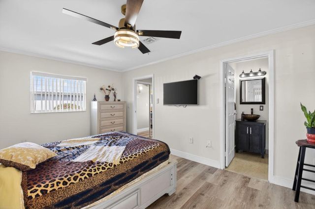 170 Valencia H, Delray Beach, FL 33446