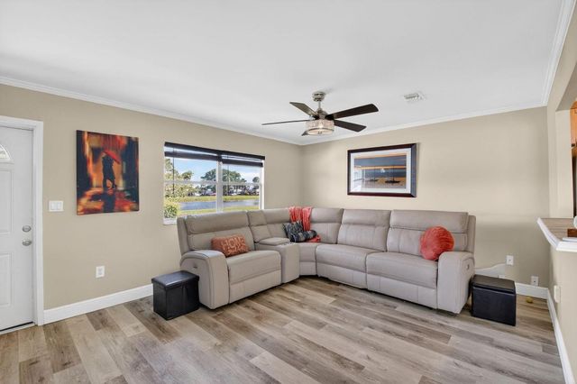 170 Valencia H, Delray Beach, FL 33446