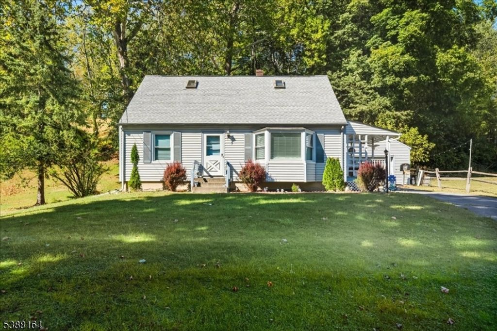 677 Water St, Belvidere Twp., NJ 07823