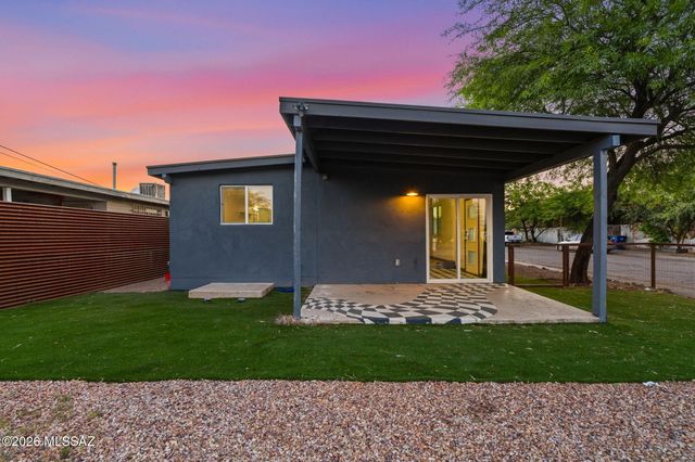 802 N Contzen Avenue, Tucson, AZ 85705