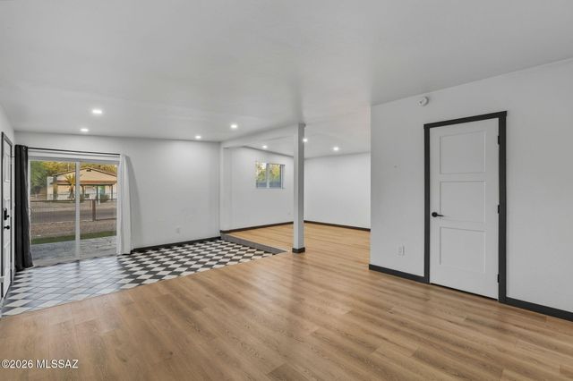 802 N Contzen Avenue, Tucson, AZ 85705