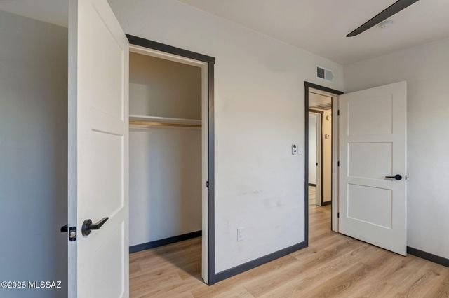 802 N Contzen Avenue, Tucson, AZ 85705