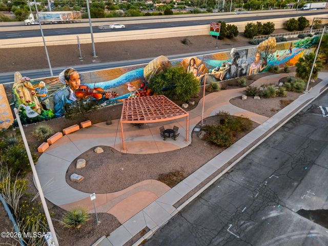 802 N Contzen Avenue, Tucson, AZ 85705