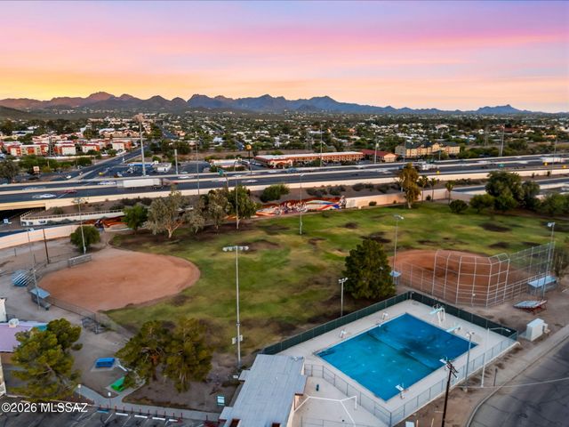 802 N Contzen Avenue, Tucson, AZ 85705
