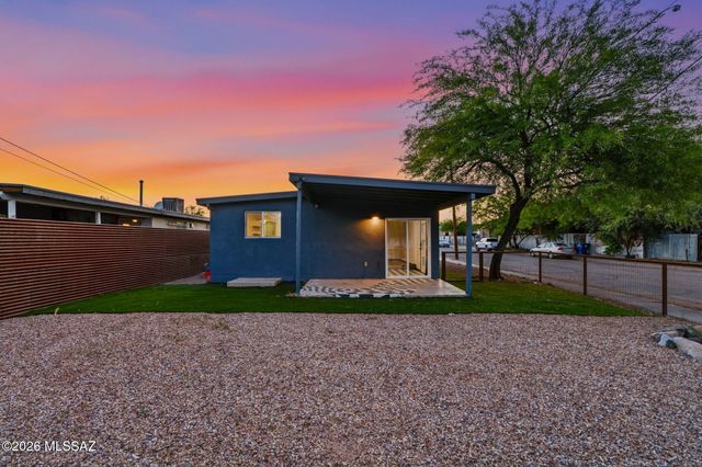 802 N Contzen Avenue, Tucson, AZ 85705