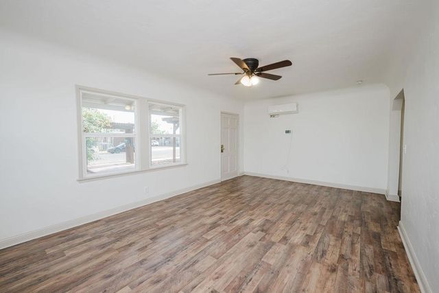 1421 E Terrace Avenue, Fresno, CA 93704