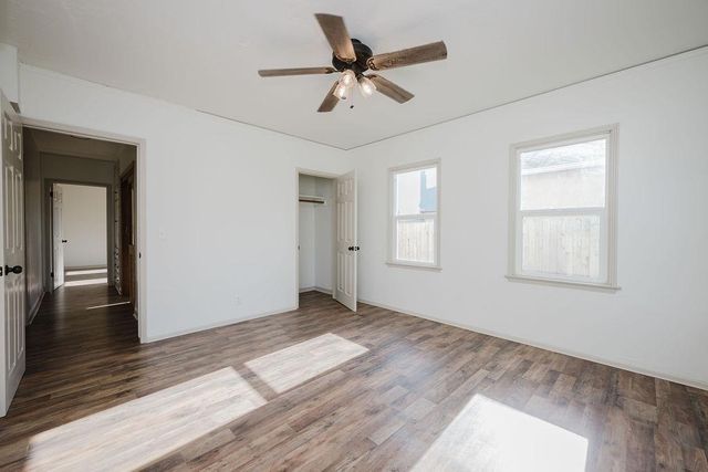 1421 E Terrace Avenue, Fresno, CA 93704